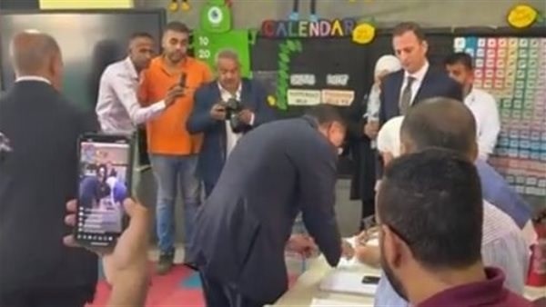 رئيس الوزراء يدلي بصوته في انتخابات مجلس النواب 2025 بالمدرسة اليابانية بالشيخ زايد