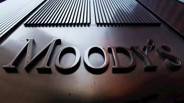 موديز: صفقات مصرية مع السعودية والكويت على غرار علم الروم ورأس الحكمة