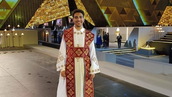 في افتتاح المتحف المصري الكبير.. مينا نادي يترجم الروح القبطية إلى موسيقى تنطق بالسلام