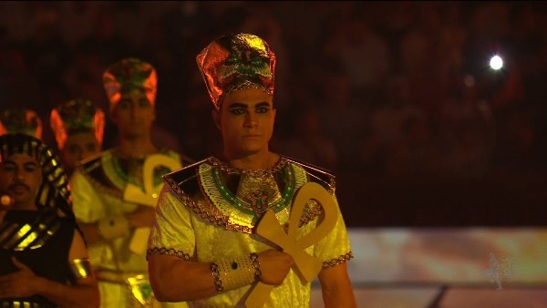 شاهد.. ستاد محمد بن زايد يتألق بلمسات فرعونية خلال مواجهة الأهلي والزمالك