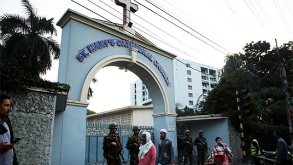 خوف بين المسيحيين في بنغلاديش بعد ثلاث هجمات تستهدف كنائس ومدرسة كاثوليكية