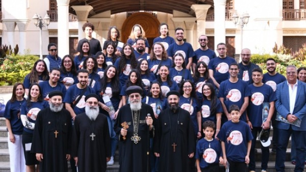 البابا تواضروس يستقبل كهنة وخدامًا من مونتريال الكندية