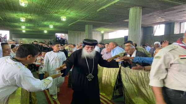 ننشر كلمة الأنبا مكاريوس فى القداس التأسيسي لأول كنيسة للشهداء بإيبارشية المنيا