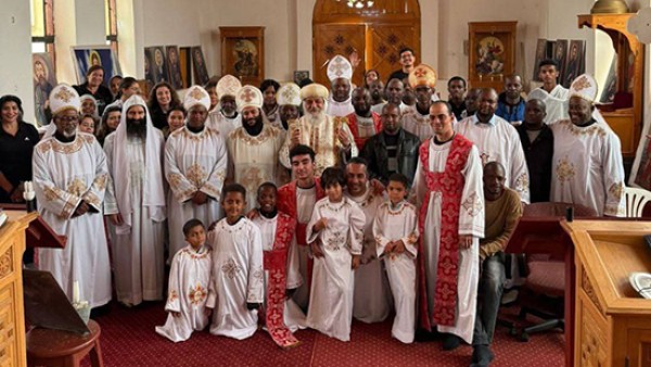 الأنبا جوزيف يرأس قداس الأربعين لنيافة أنبا انطونيوس مطران جنوب أفريقيا