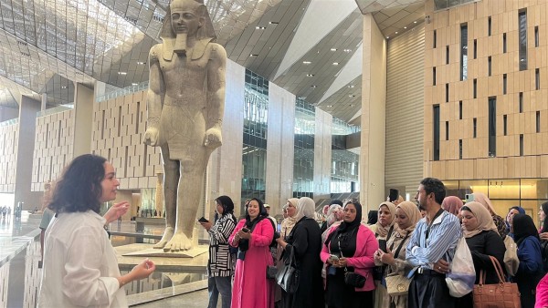 وزارة السياحة: لا حريق في المتحف الكبير والصور المتداولة مزيفة