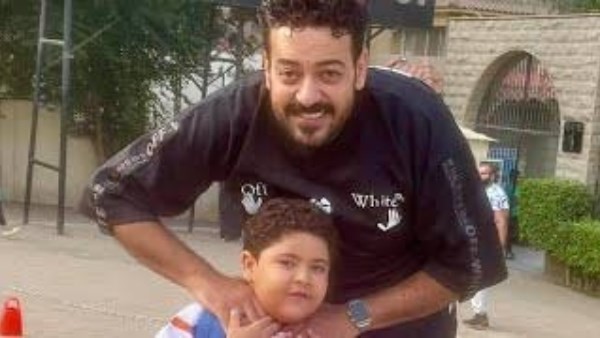 ادعوله بالرحمة .. بدرية طلبه تنعى إسماعيل الليثي