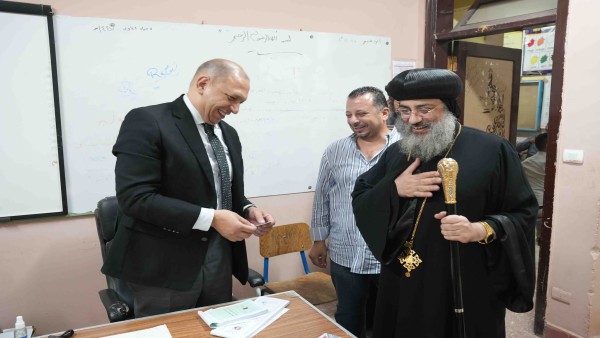 نيافة الأنبا فيلوباتير يشارك في انتخابات مجلس النواب بأبوقرقاص