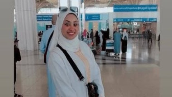 دفاعا عن والدها.. وفاة فتاة بعد أيام من إصابتها بضربة زجاجة شيشة فى سوهاج