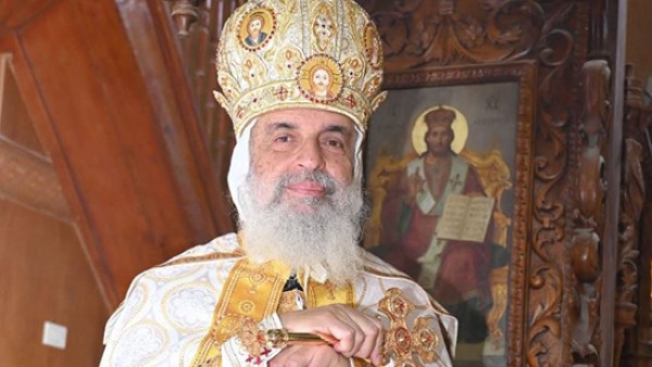 عودة الأنبا مقار أسقف الشرقية إلى أرض الوطن بعد زيارة رعوية للكنائس القبطية في كندا