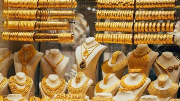 عيار 21 الآن بعد الانخفاض الجديد.. سعر الذهب اليوم 9-11-2025 محليًا وعالميًا