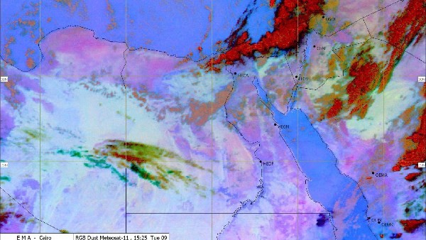 تدفق السحب الممطرة مستمر.. الأرصاد تحذر من سقوط أمطار على هذه المناطق