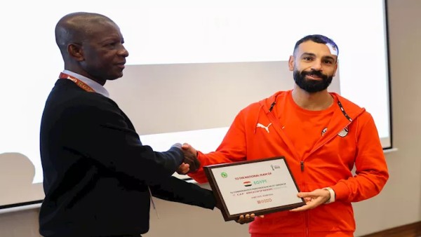 للمرة الثالثة في تاريخه.. كاف يمنح صلاح شهادة خاصة بكأس الأمم الأفريقية.. ما هي؟