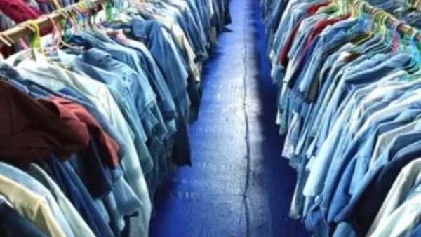 صناعة الملابس تحذر من البالة: تهديد للمصانع المحلية ومخاطر صحية على المستهلك