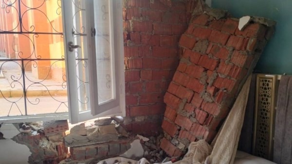 رعب داخل غرفة النوم | تفاصيل اقتحام أتوبيس لشقة مواطن أثناء نومه