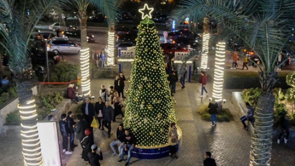 الكويت تسمح رسميا للفنادق بوضع شجرة عيد الميلاد دون فرض أي عقوبات