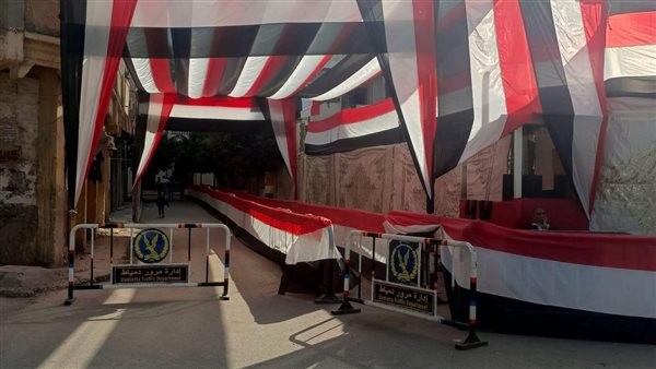 كنيسة القديسين جاورجيوس ونيقولاوس بدمياط تستعد لاستقبال عيد الميلاد المجيد