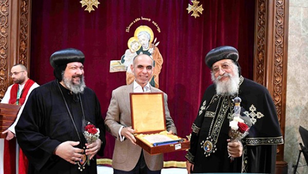 النائب محمد عبد الرحمن راضي: تشرفت بالتكريم من البابا تواضروس خلال زيارته كنيسة العذراء بالوجوه بشبرا