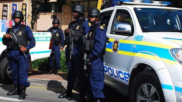 مجزرة قرب جوهانسبرج.. مقتل وإصابة 20 في إطلاق نار عشوائي بجنوب أفريقيا