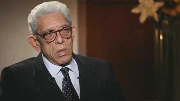 الاثنين.. أسرة داوود عبدالسيد تستقبل العزاء في كنيسة مارمرقس