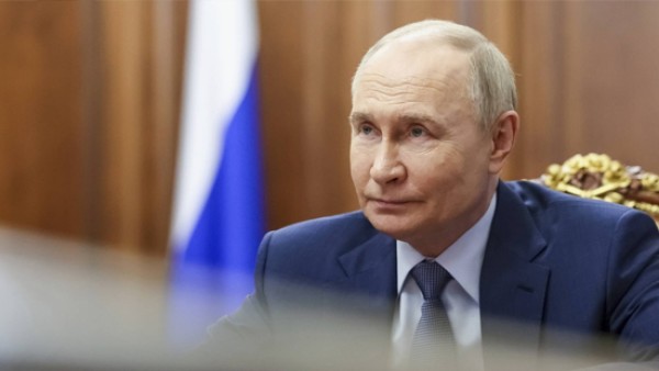 روسيا تعلن إحباط هجوم بطائرات مسيّرة على مقر إقامة بوتين.. وأوكرانيا تنفي