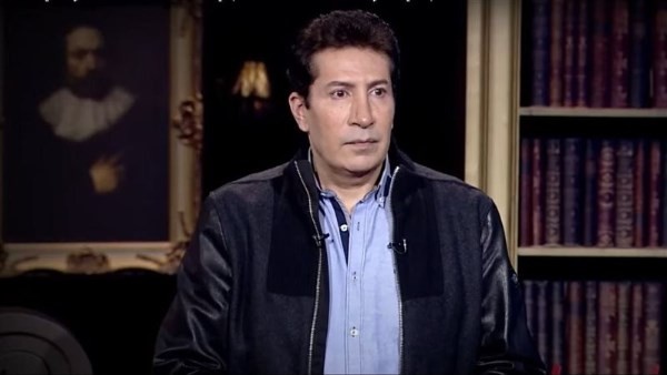 ابرزهم ليلى علوى .. فنانون مصر يقدمون واجب العزاء في رحيل والدة "هاني رمزي"