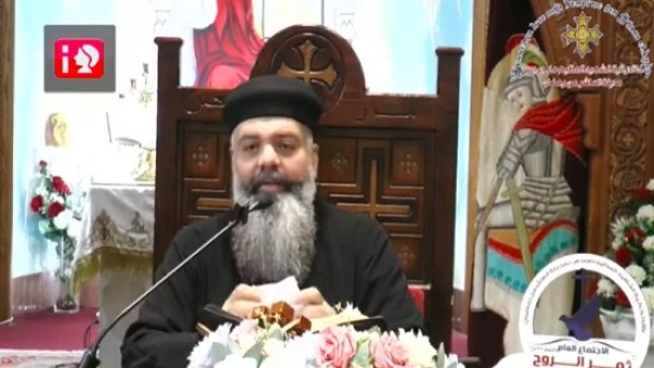 فيديو.. القس جورجيوس القمص فيلبس: إخفاء أفراد البيت الواحد أمور عن بعضهم مشكلة كبيرة.. موضة الأيام دي إن كل واحد عامل لنفسه كلمة سر