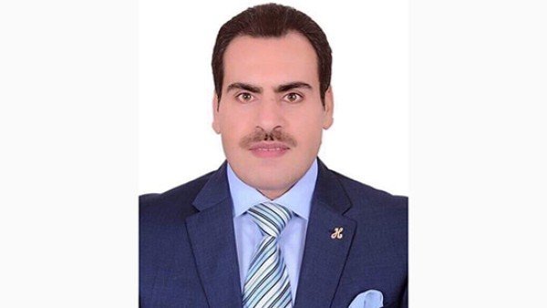 محامي قبطي يطالب بالتحقيق مع الفنان أحمد السقا بتهمة ازدراء الدين المسيحي