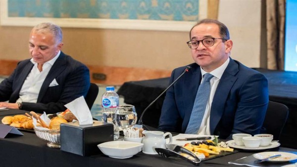 وزير المالية: إطلاق مبادرتي دعم «السيارات والحافلات» للعمل بالغاز الطبيعي والكهرباء قريبا