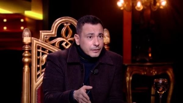 محمد نجاتي: اللي مش عايزة تتحضن ما تمثلش (فيديو)