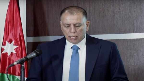 لحظة الإعلان عن حظر جماعة الإخوان المسلمين في الأردن (فيديو كامل)