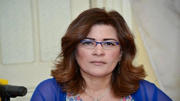 البابا... غاسلُ أقدامِ الكادحين