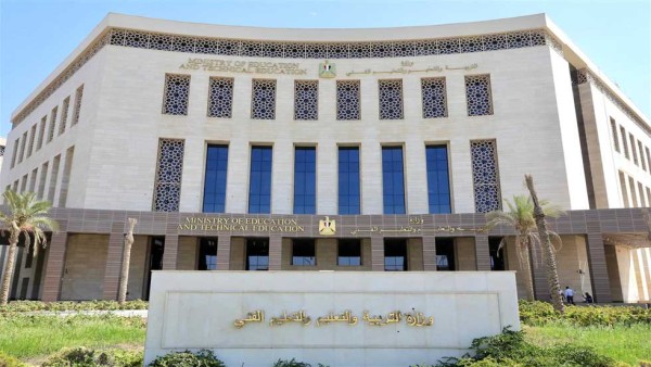 اتخاذ الإجراءات القانونية.. أول تعليق من التعليم حول واقعة «مدرسة البحيرة»