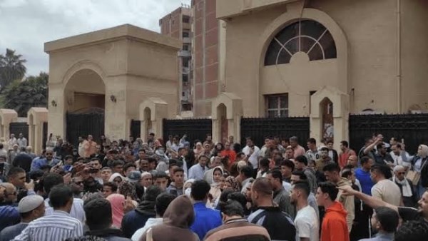 إبراهيم عيسى: نقيب الصحفيين تصرّف بمسئولية في قضية طفل دمنهور