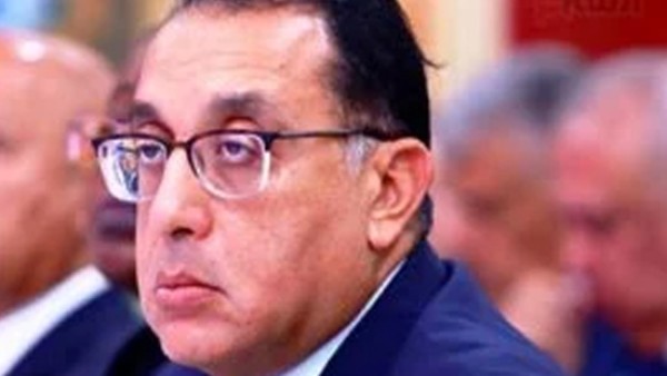 أشرف حلمى: رئيس الوزراء المصرى لم يجرؤ الإعلان عن أجازة عيد القيامة للمسيحيين
