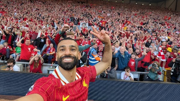«فخر مصر وذئاب».. الجبل المقاولون العرب يهنئ محمد صلاح بعد التتويج بالدوري الإنجليزي