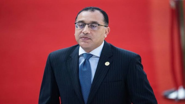 مدبولي مهنئا الرئيس السيسي بعيد العمال: العمل هو الطريق الوحيد لتحقيق التنمية الشاملة