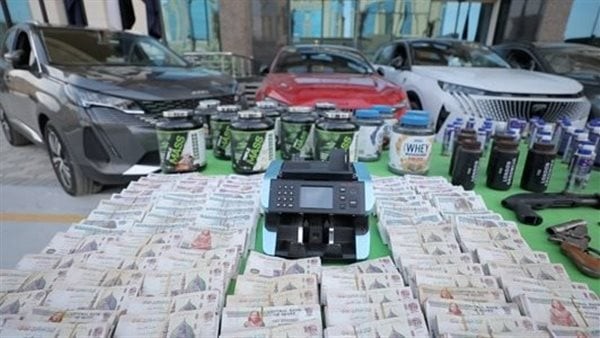 الداخلية: القبض على متهمين جدد في عصابة المنتجة سارة خليفة لجلب الحشيش الصناعي (صور)