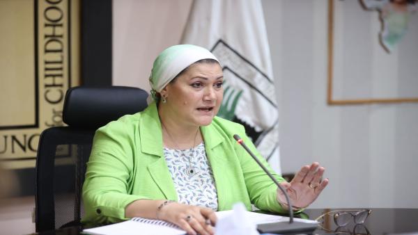 “سحر السنباطي” تكلف محاميان من وحدة الدعم القانوني لحضور أولى جلسات محاكمة المتهم بالاعتداء على طفل مدرسة دمنهور