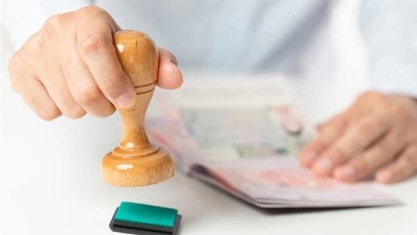 الإمارات تعلن عن الإقامة الزرقاء لمدة 10 سنوات لهذه الفئات