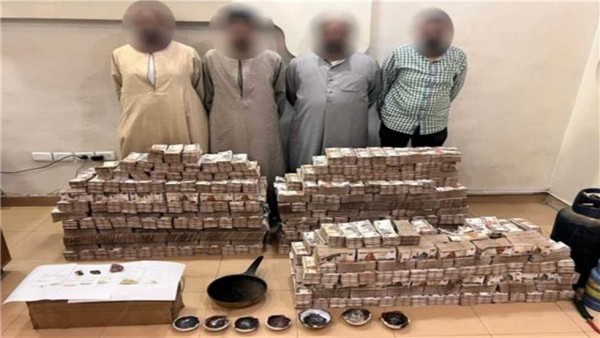 مغارة علي بابا في أسوان.. تفاصيل ضبط سبائك ذهب و77 مليون جنيه واعترافات مثيرة للمتهمين