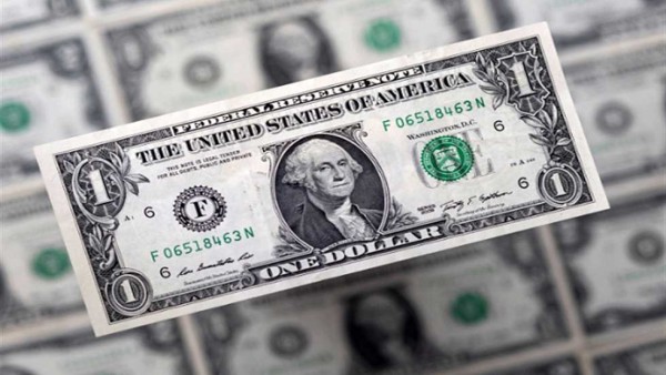 بعد انخفاضه في 6 بنوك.. سعر الدولار اليوم مقابل الجنيه الخميس 8-5-2025