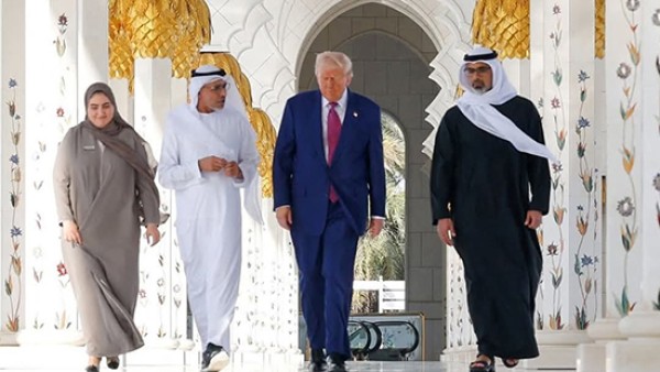 بالفيديو.. ترامب يزور مسجد الشيخ زايد في أبو ظبي