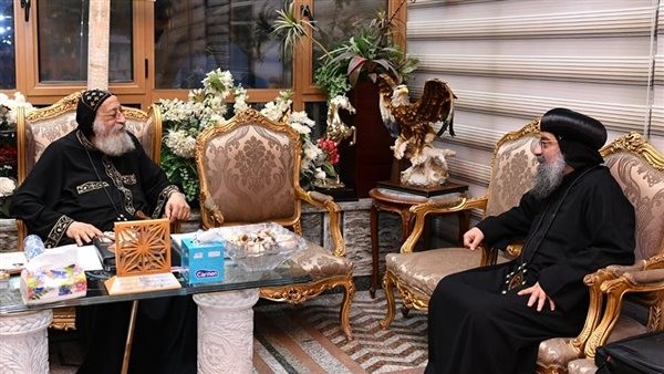 البابا تواضروس يستقبل الأنبا بولس بوادي النطرون