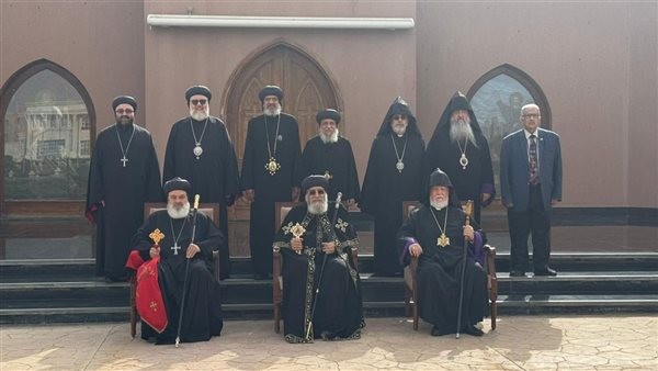 صورة جماعية لرؤساء الكنائس الأرثوذكسية الشرقية في وادي النطرون
