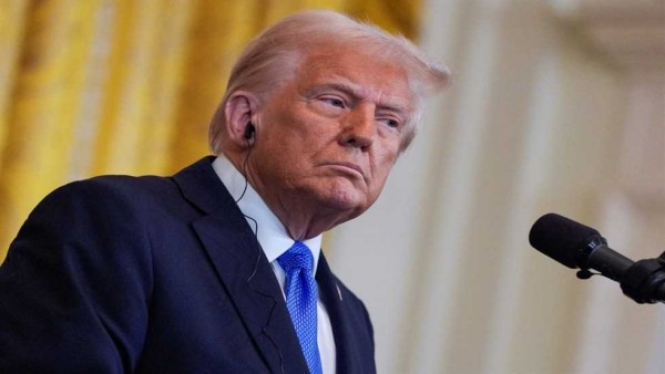 «تخلصوا من ترامب».. ماذا يعني كود اغتيال الرئيس 8647 الذي نشره مدير FBI السابق؟