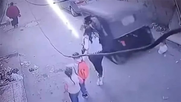 بيان عاجل من النيابة في واقعة نشر فيديو "خطف طفل من والدته" بالشارع