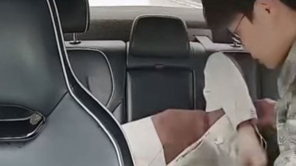 توقف قلبه 30 دقيقة.. طالب صيني ينقذ زميله من نوبة قلبية ويغيب عن الامتحان