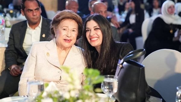 محامي نوال الدجوي يكشف رد فعل بنات الدكتورة منى على خبر وفاة ابن خالهم ولميس الحديدي تحرجه