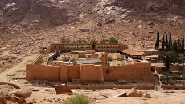 خبير آثار : دير سانت كاترين يحظى باهتمام الدولة منذ تحرير سيناء