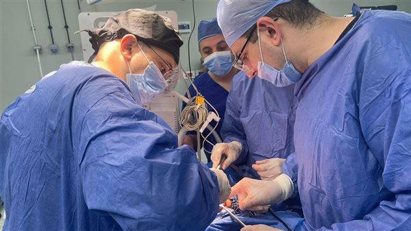 فريق طبي مصري ينجح في ترميم فك مريض روسي بمستشفى العلمين